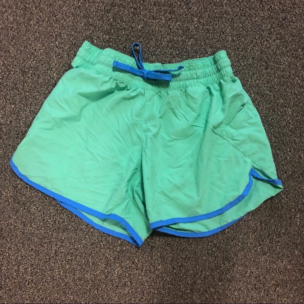 Columbia gym shorts